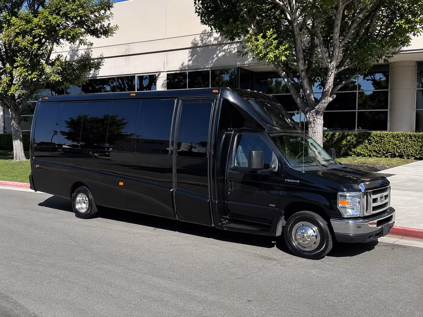 Fairfield Birthday, Sweet 16, & Quinceañera Transportation party bus exterior
