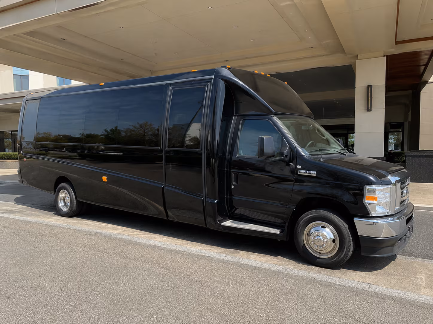 Oakland Homecoming & Prom Party Bus Rentals