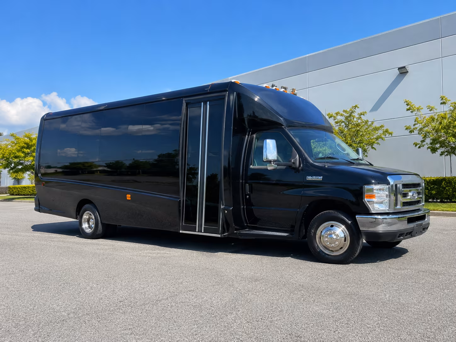 Vallejo Winery Tour & Pub Crawl Transportation